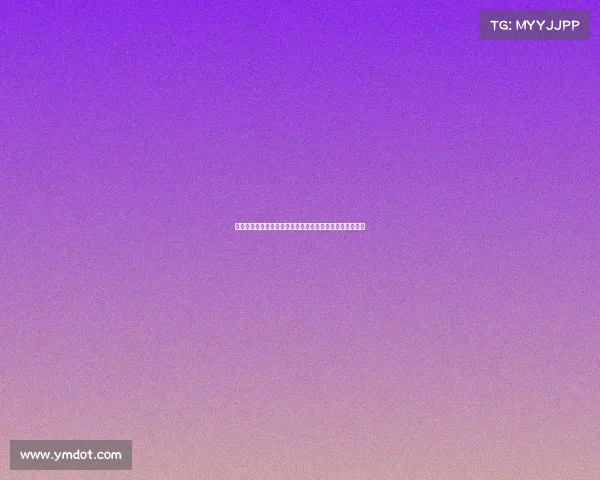 网球赛场决胜时刻双方拼劲谁能笑到最后胜利的曙光在眼前